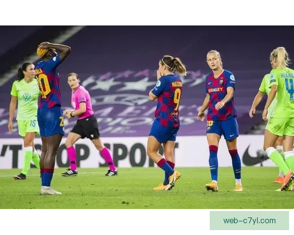 丰特称两年半翻番巴萨女足收入