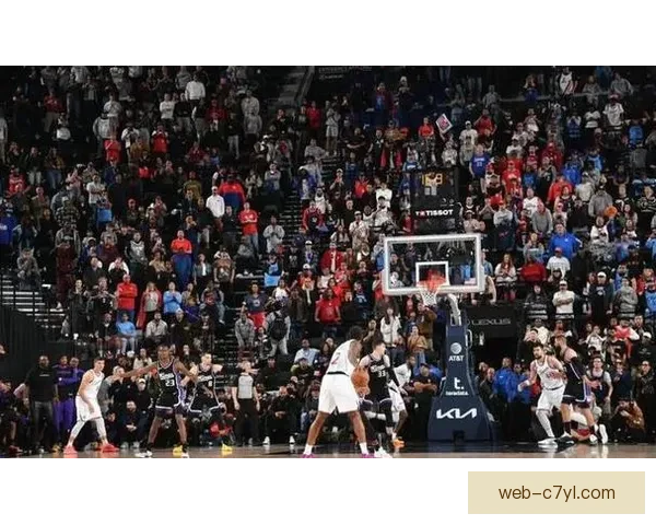 快船弹尽背靠背连损惜败湖人